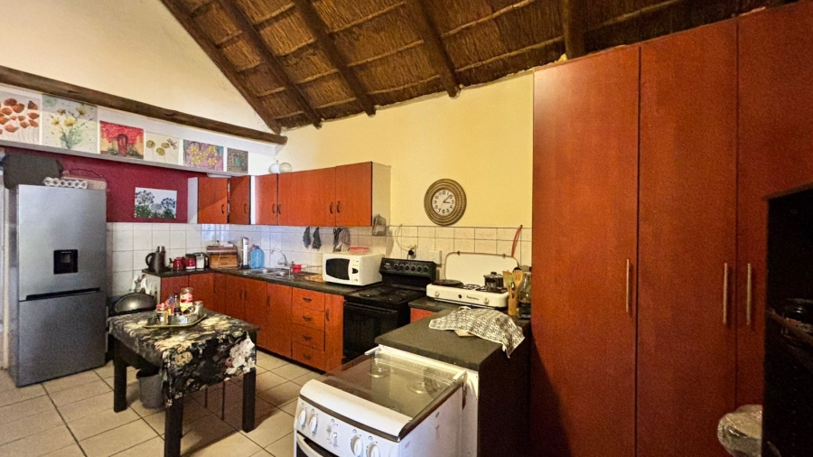 5 Bedroom Property for Sale in Parys Free State